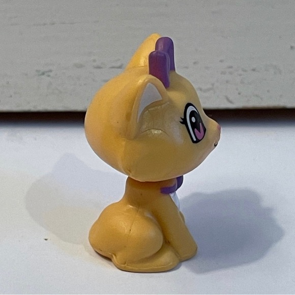Famosa America Pinypon Anime Figures Pet Animal Orange Cat w/ Purple Bow 1.5" - Picture 3 of 5